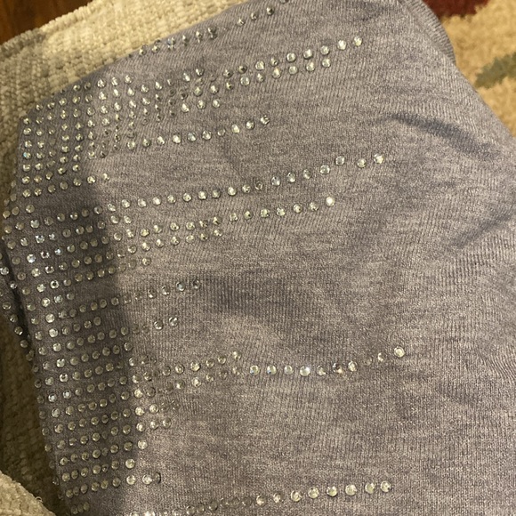 Large Women’s Heather gray long sleeved sparkly sweater - Picture 5 of 7